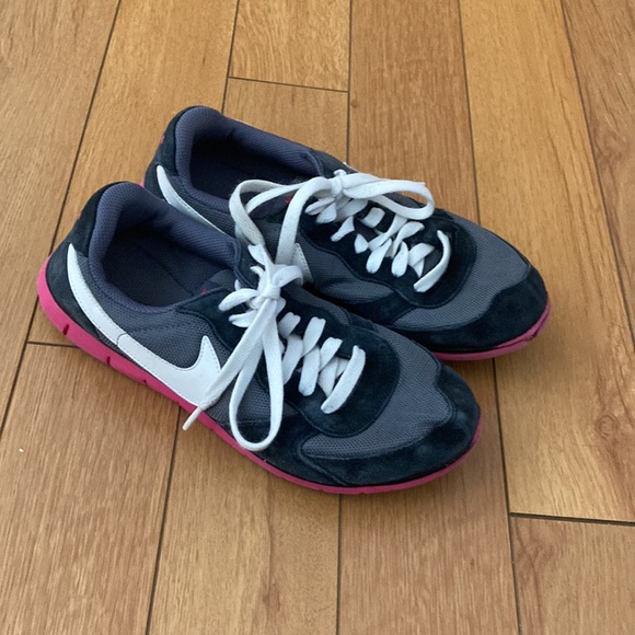 nike eclipse sneakers - Picture 5 of 13